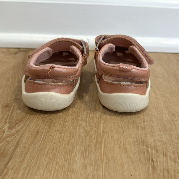 Stride Rite 360 Mallory Sandal 5M - Picture 4 of 7